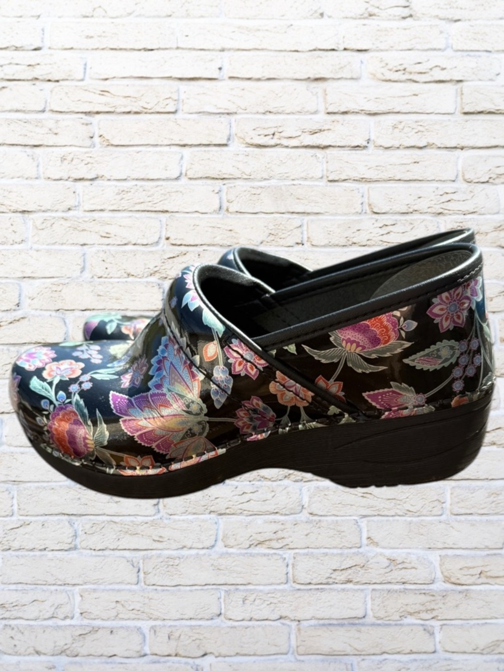 DANSKO XP 2.0 Paisley Floral Patent Black Slip-On Clogs Size 36 5.5 6